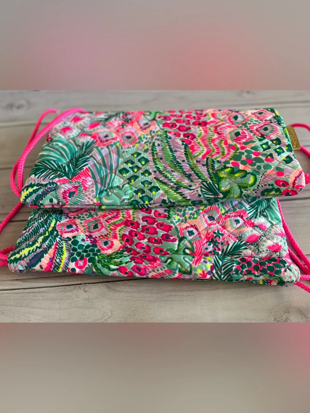 Lilly Pulitzer quilted banana split drawstring vibrant drawstring backpack bag.